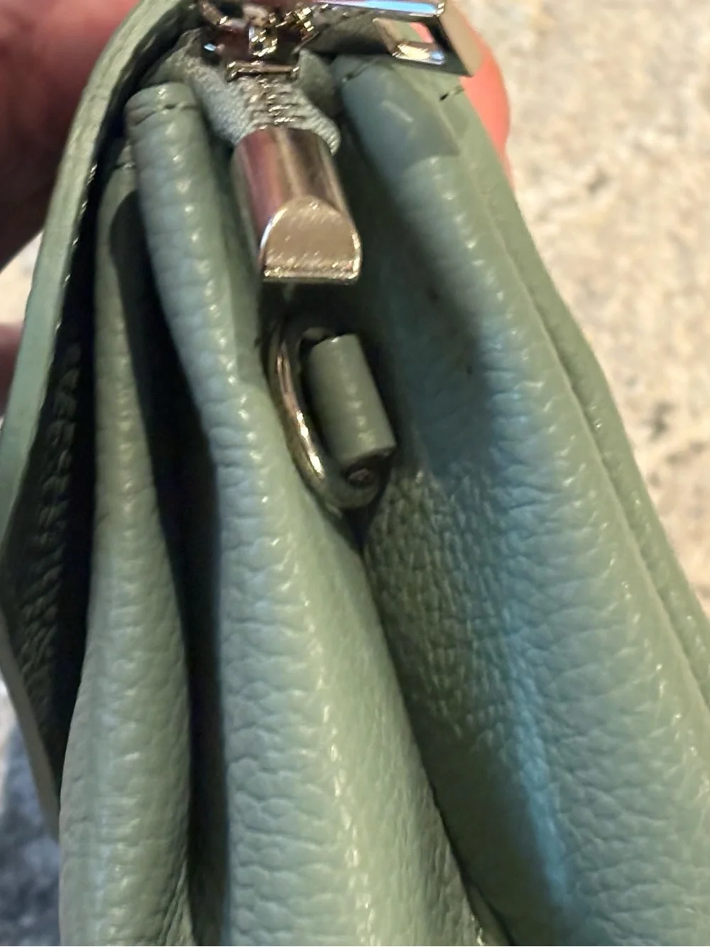 Italian leather clutch (pristine condition)